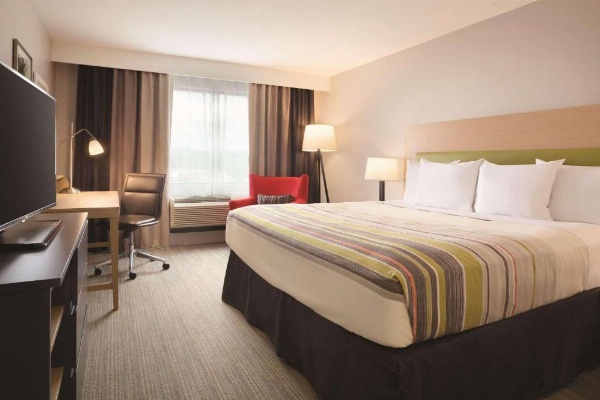 Country Inn & Suites by Radisson, Monterey Beachfront-Marina, CA image 12