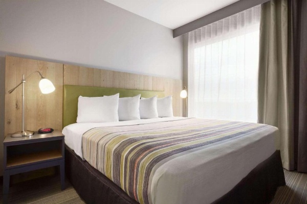 Country Inn & Suites by Radisson, Monterey Beachfront-Marina, CA image 8